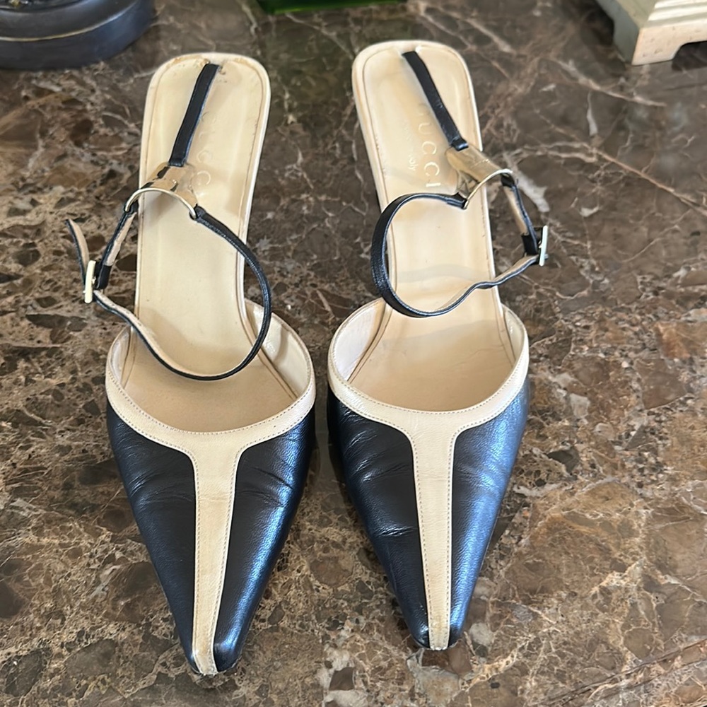 Authentic Gucci strap sz 7.5